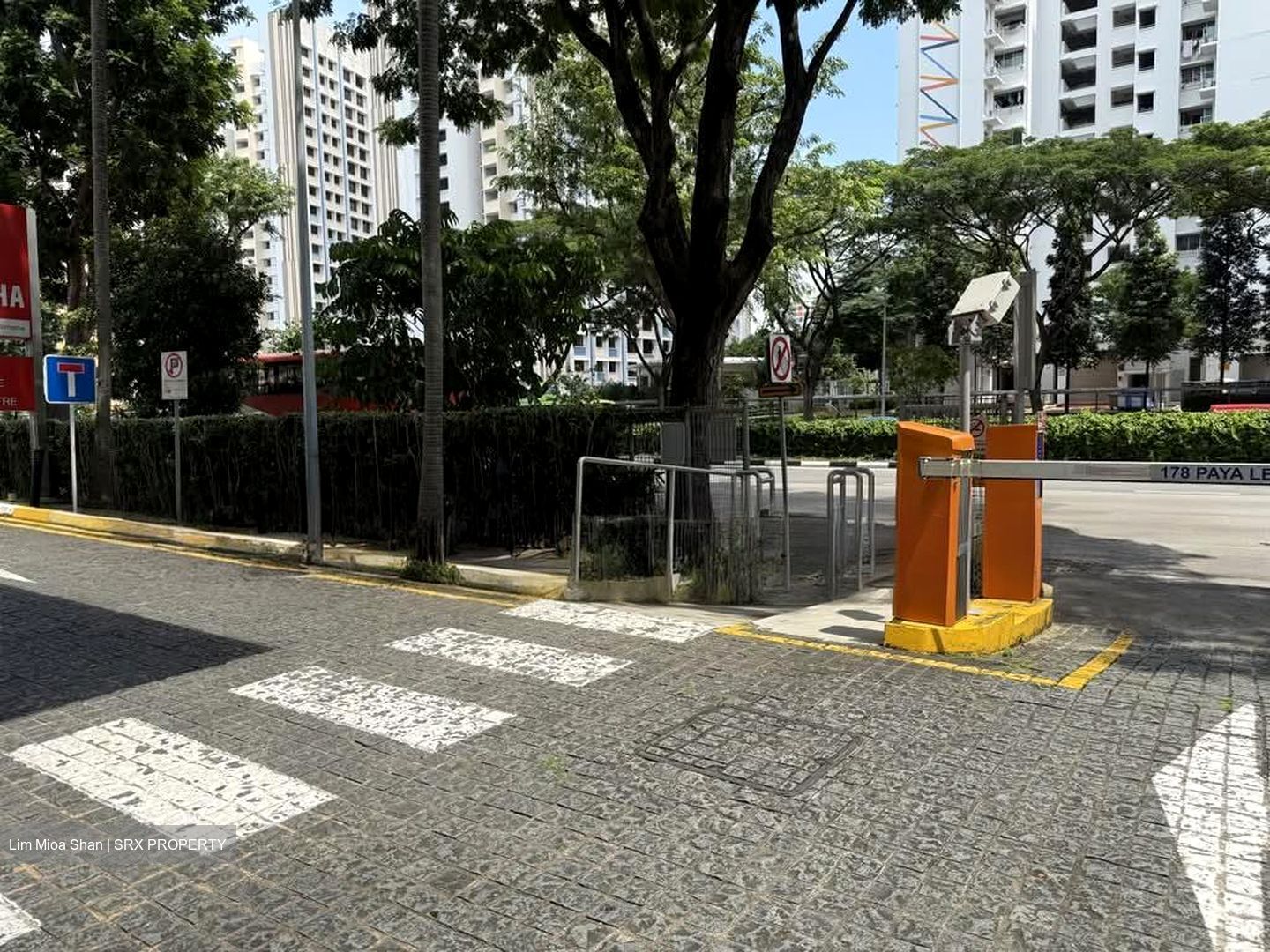 Macpherson MRT (D14), Factory #585367061